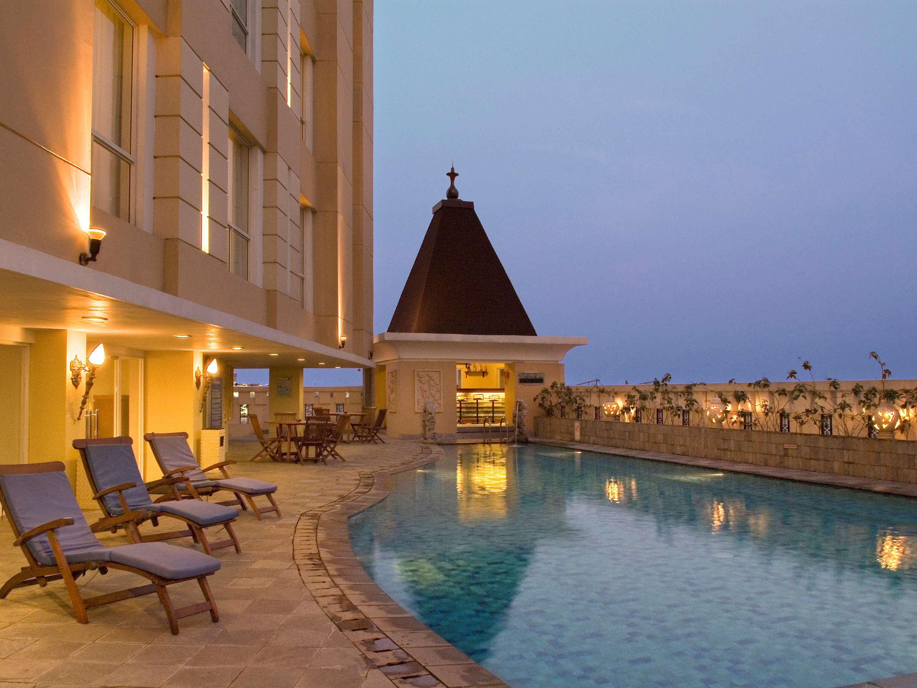 Novotel Semarang Exterior foto