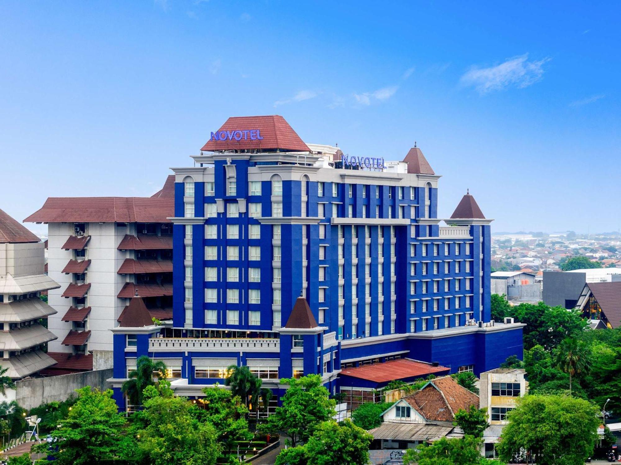 Novotel Semarang Exterior foto